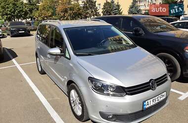 Минивэн Volkswagen Touran 2015 в Киеве