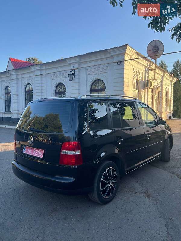 Мінівен Volkswagen Touran 2003 в Хоролі