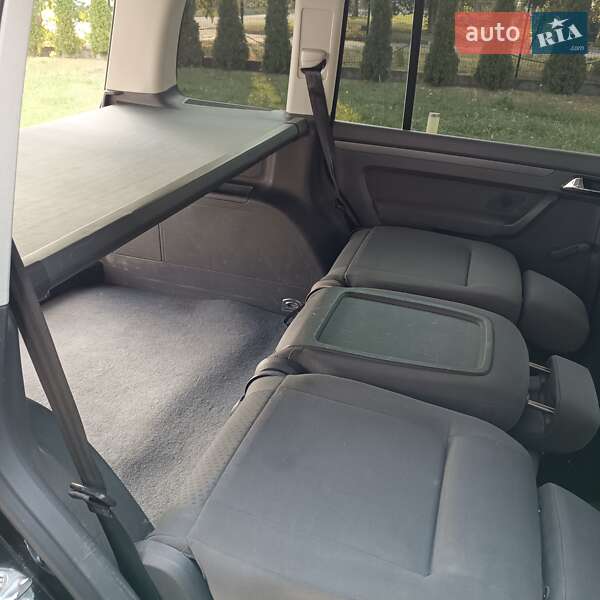 Минивэн Volkswagen Touran 2003 в Нововолынске фото 20 Минивэн Volkswagen Touran 2003 в Нововолынске