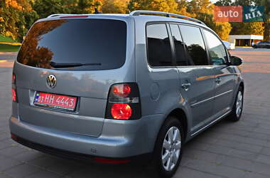 Минивэн Volkswagen Touran 2009 в 