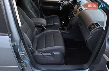 Минивэн Volkswagen Touran 2009 в 