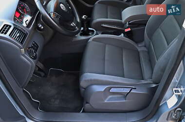 Минивэн Volkswagen Touran 2009 в 