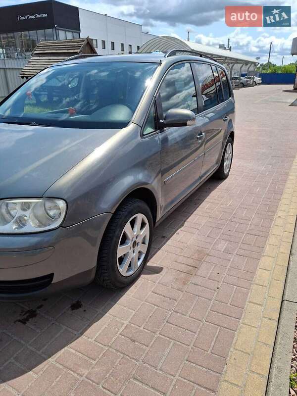 Минивэн Volkswagen Touran 2003 в Полтаве