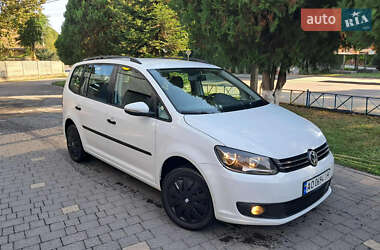 Минивэн Volkswagen Touran 2015 в Ужгороде