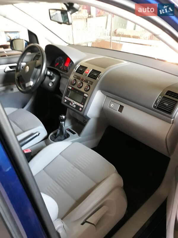 Мінівен Volkswagen Touran 2007 в Сокалі