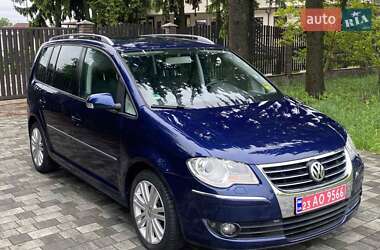 Минивэн Volkswagen Touran 2008 в Вознесенске