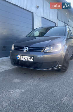 Минивэн Volkswagen Touran 2015 в Киеве