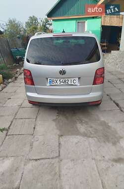 Минивэн Volkswagen Touran 2008 в Чемеровцах