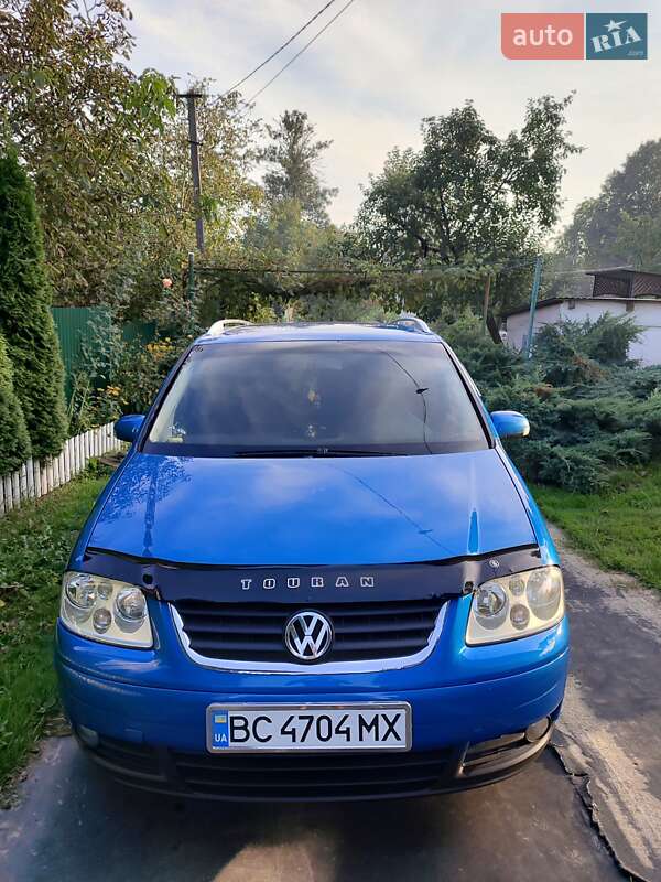 Минивэн Volkswagen Touran 2004 в Львове