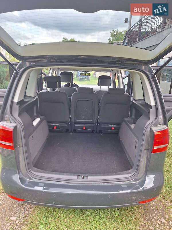 Минивэн Volkswagen Touran 2015 в Ивано-Франковске