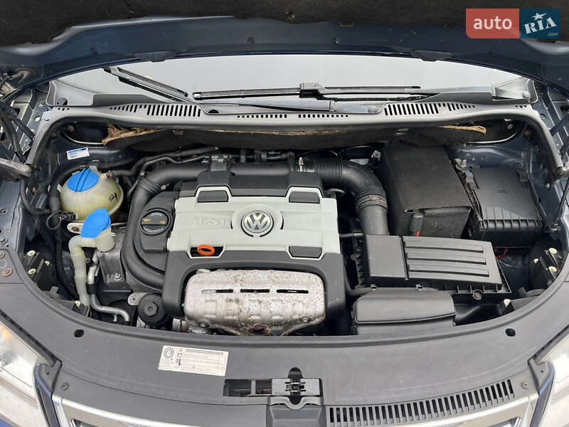 Минивэн Volkswagen Touran 2008 в Луцке