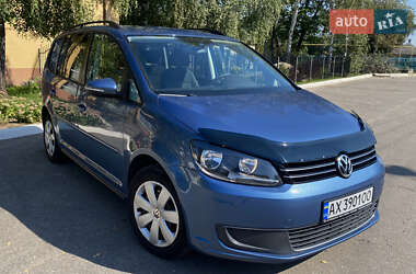Минивэн Volkswagen Touran 2010 в Харькове