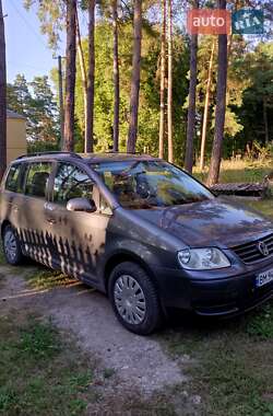 Минивэн Volkswagen Touran 2004 в Глухове