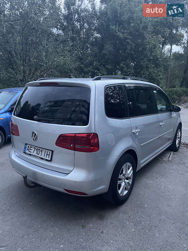 Минивэн Volkswagen Touran 2014 в Павлограде