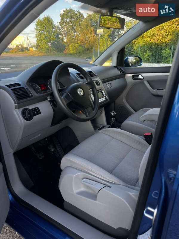 Мінівен Volkswagen Touran 2007 в Заболотові