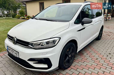 Микровэн Volkswagen Touran 2019 в 