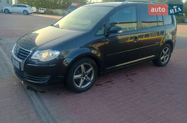 Минивэн Volkswagen Touran 2008 в Ровно