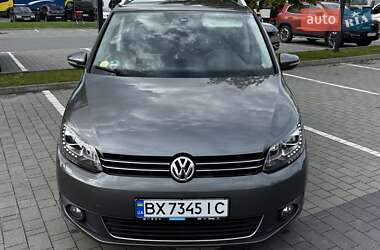 Минивэн Volkswagen Touran 2015 в 