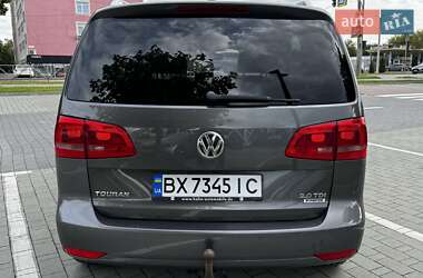 Минивэн Volkswagen Touran 2015 в 