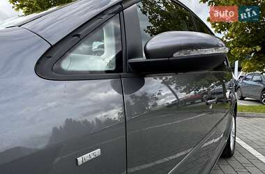 Минивэн Volkswagen Touran 2015 в 
