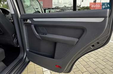 Минивэн Volkswagen Touran 2015 в 