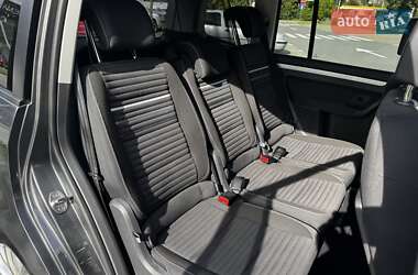 Минивэн Volkswagen Touran 2015 в 