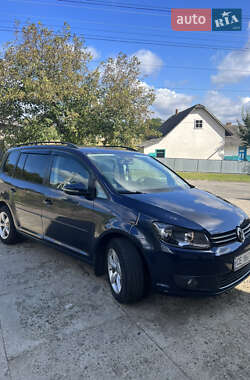 Мінівен Volkswagen Touran 2013 в Чернівцях