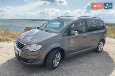 Минивэн Volkswagen Touran 2008 в Николаеве