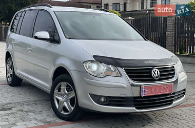 Минивэн Volkswagen Touran 2007 в Староконстантинове