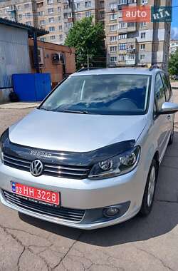 Минивэн Volkswagen Touran 2011 в Александрие