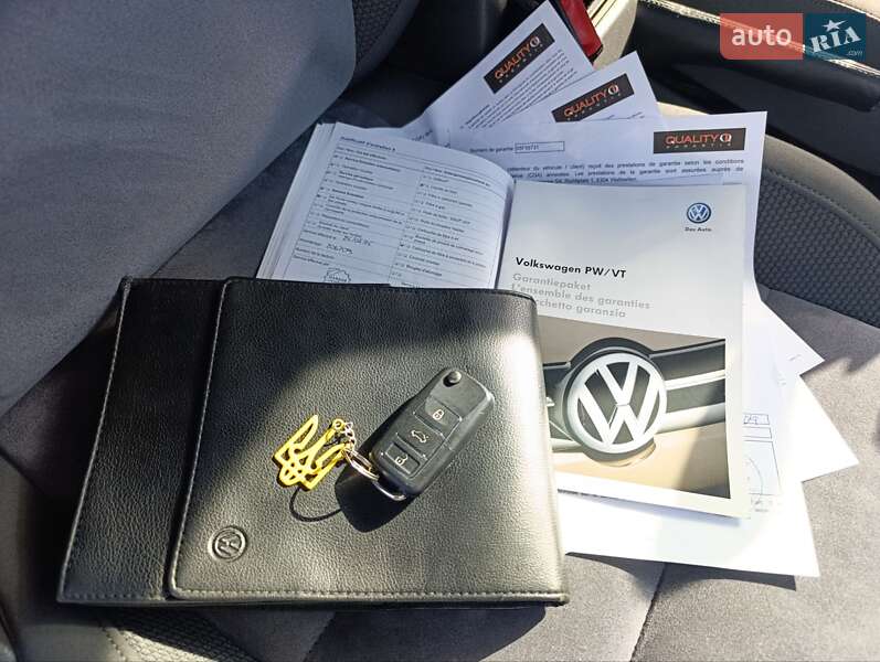 Минивэн Volkswagen Touran 2012 в Киеве фото 39 Минивэн Volkswagen Touran 2012 в Киеве