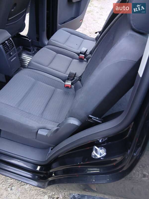 Мінівен Volkswagen Touran 2003 в Трускавці