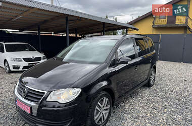 Мінівен Volkswagen Touran 2008 в Івано-Франківську