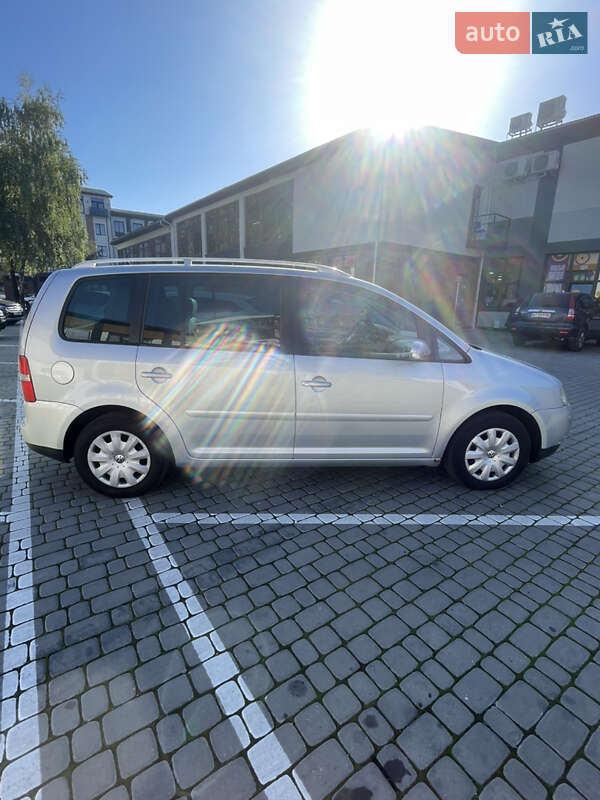Мінівен Volkswagen Touran 2004 в Коломиї фото 5 Мінівен Volkswagen Touran 2004 в Коломиї