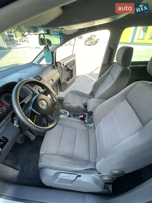 Мінівен Volkswagen Touran 2004 в Коломиї фото 13 Мінівен Volkswagen Touran 2004 в Коломиї
