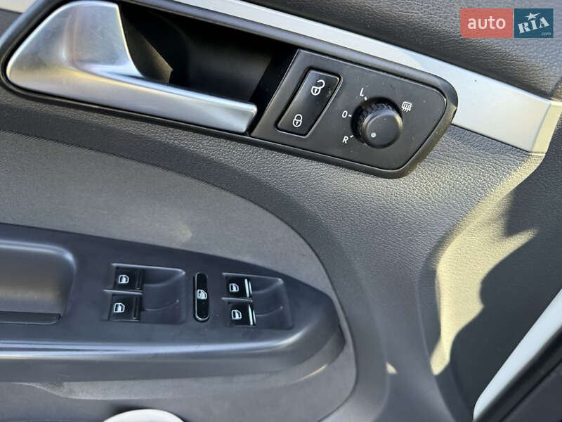 Минивэн Volkswagen Touran 2014 в Виннице фото 12 Минивэн Volkswagen Touran 2014 в Виннице