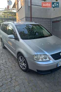 Минивэн Volkswagen Touran 2005 в Мукачево
