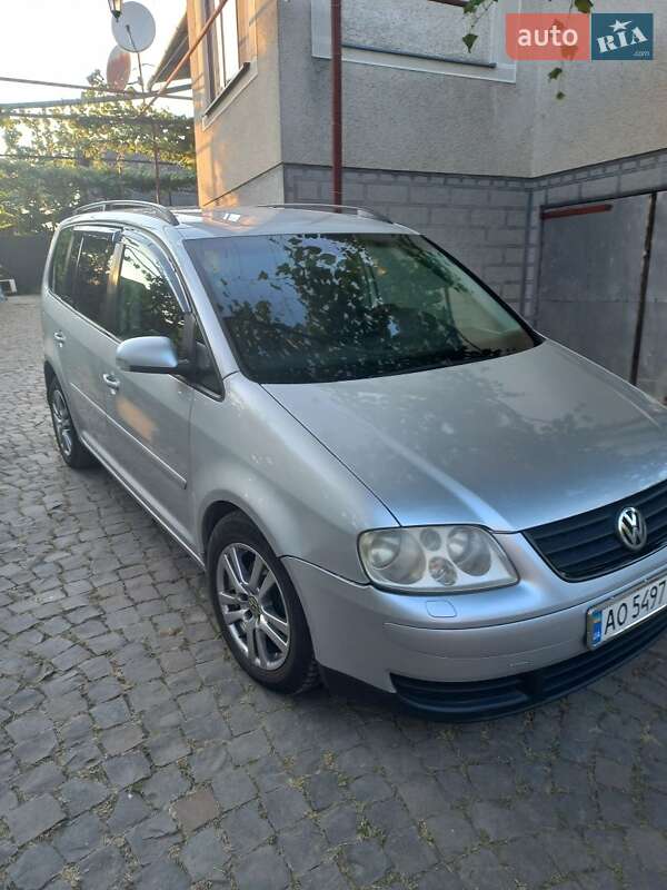 Volkswagen Touran 2005