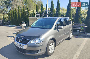 Мінівен Volkswagen Touran 2010 в Надвірній