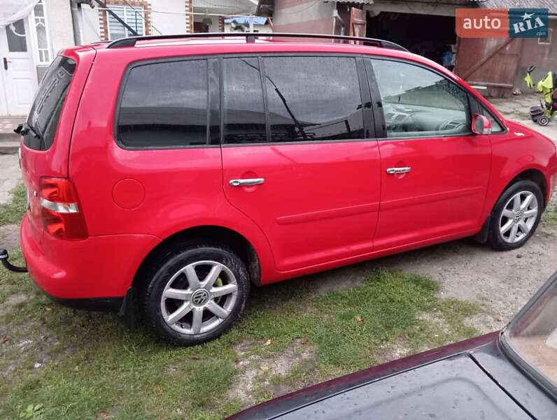 Мінівен Volkswagen Touran 2006 в Бучачі