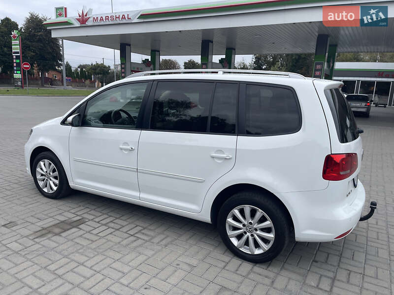Минивэн Volkswagen Touran 2015 в Житомире