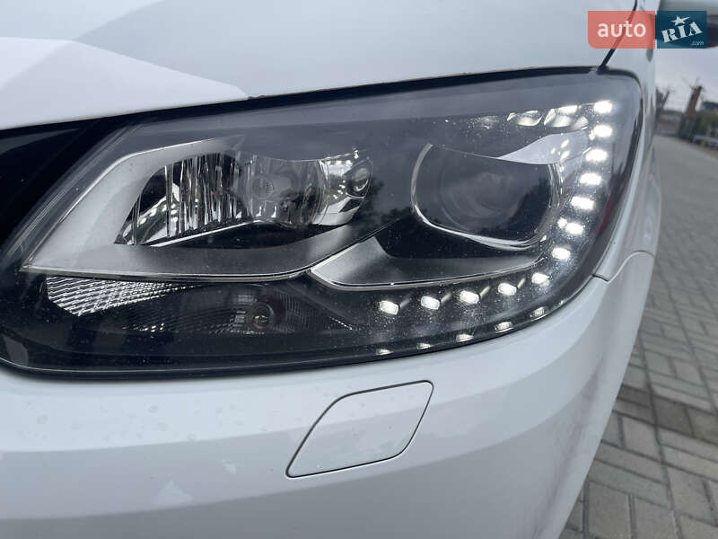 Минивэн Volkswagen Touran 2015 в Житомире