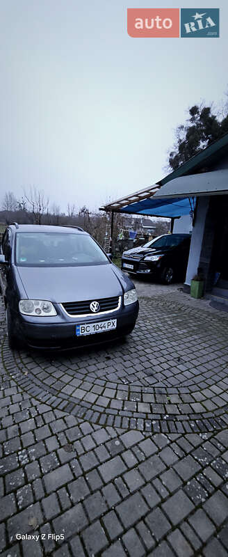 Мінівен Volkswagen Touran 2004 в Львові