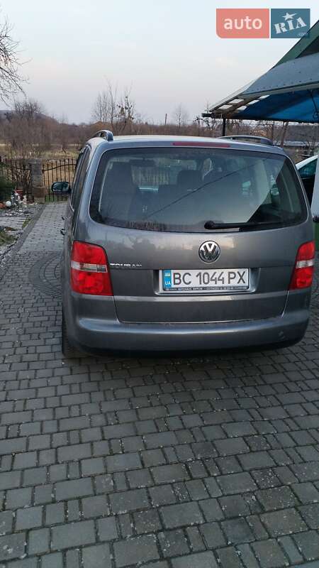 Мінівен Volkswagen Touran 2004 в Львові
