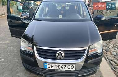 Минивэн Volkswagen Touran 2007 в Черновцах