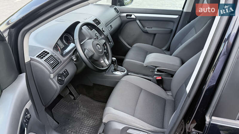 Минивэн Volkswagen Touran 2011 в Луцке фото 9 Минивэн Volkswagen Touran 2011 в Луцке