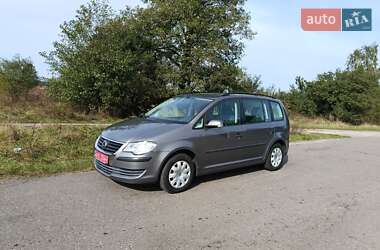 Минивэн Volkswagen Touran 2008 в Луцке