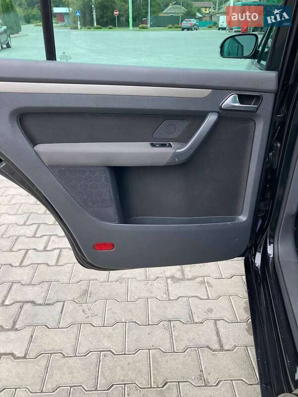 Минивэн Volkswagen Touran 2007 в Виннице