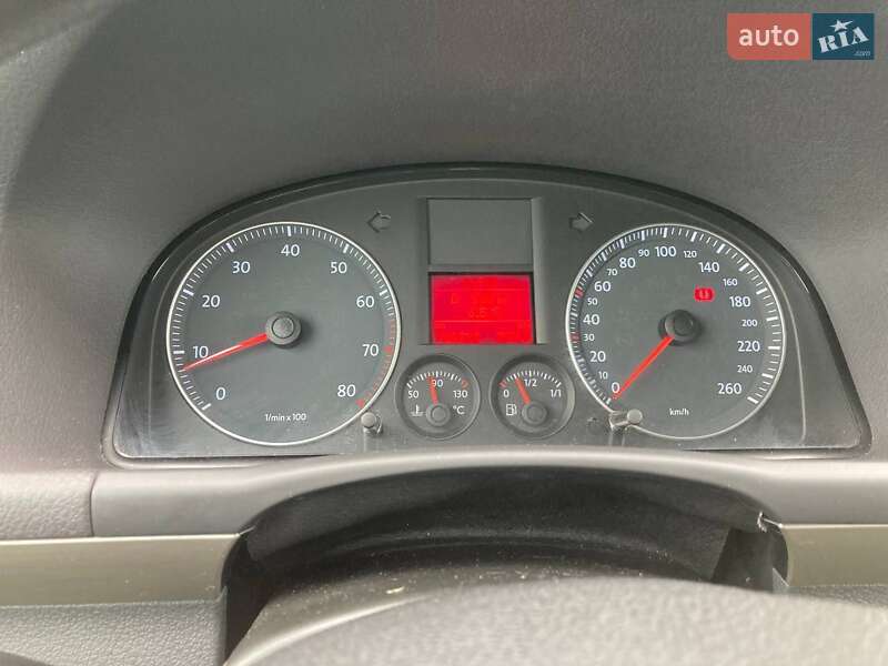 Минивэн Volkswagen Touran 2007 в Виннице