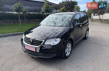 Мінівен Volkswagen Touran 2009 в Черкасах